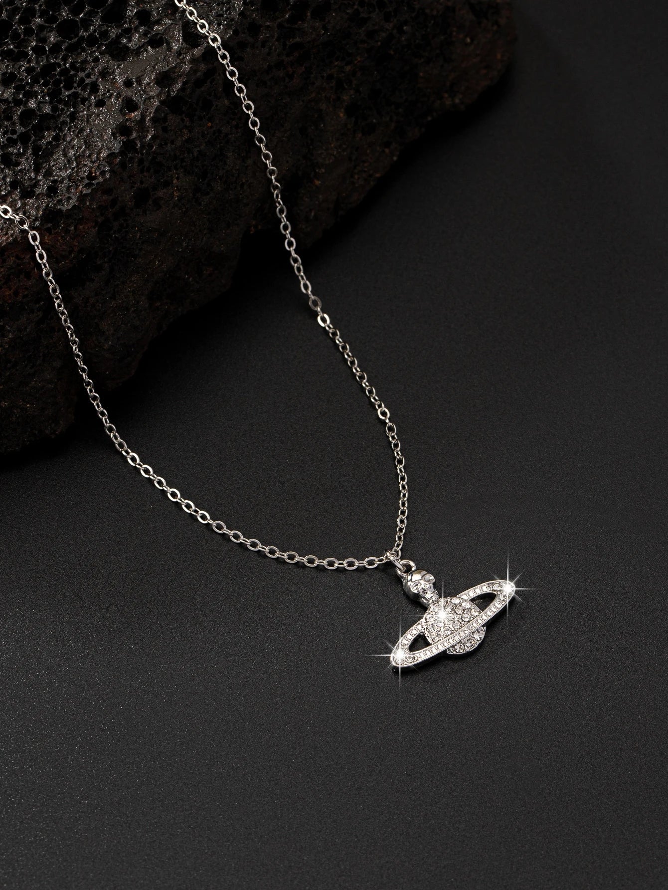 Earth Pendant Necklace – Sparkling Rhinestone Globe