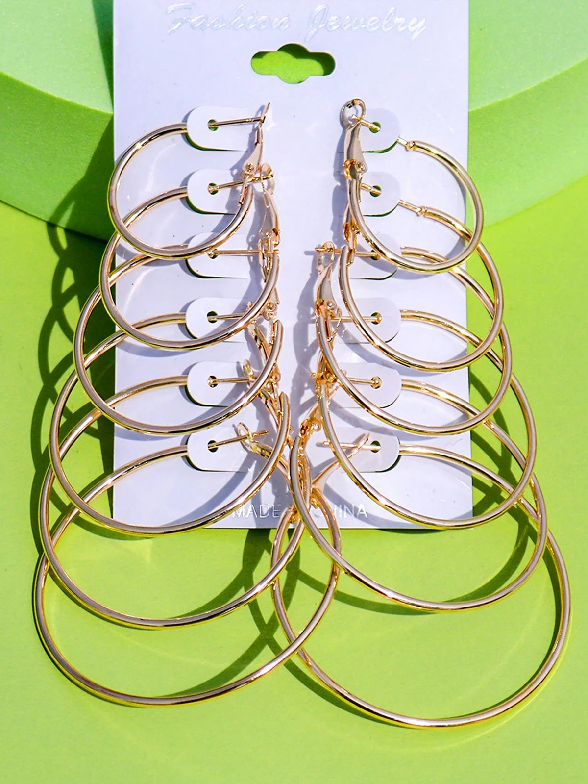 12Pcs/Set Hoop Earrings Set Stainless Steel Big and Small Different Size Circle Exaggerated C-Shaped Decor Gold Hoops Silver round Hoops Earrings Classic Jewelry Gift Set for Women & Men & Girls Daily Earrings