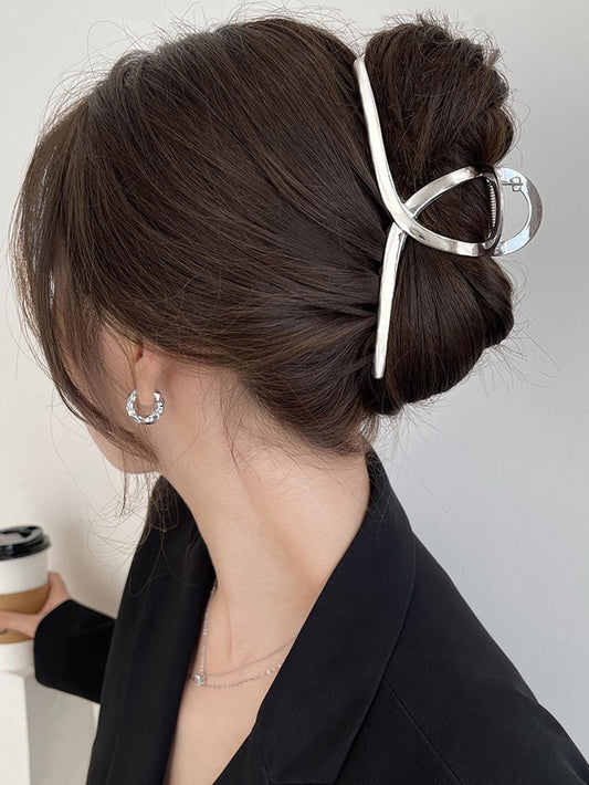 1Pc Women Criss Cross Design Casual Hair Claw for Daily Life Elegant Claw Clips Hair Clips Hair Jaw Clip Hair Clamps Hair Clutch Hair Catcher Clip, School Stuff, College Fall Winter Hair Accessories for Women Bows for Vacation Outfits Woman