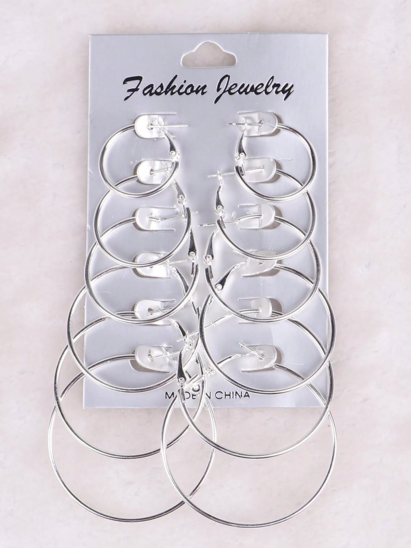 12Pcs/Set Hoop Earrings Set Stainless Steel Big and Small Different Size Circle Exaggerated C-Shaped Decor Gold Hoops Silver round Hoops Earrings Classic Jewelry Gift Set for Women & Men & Girls Daily Earrings