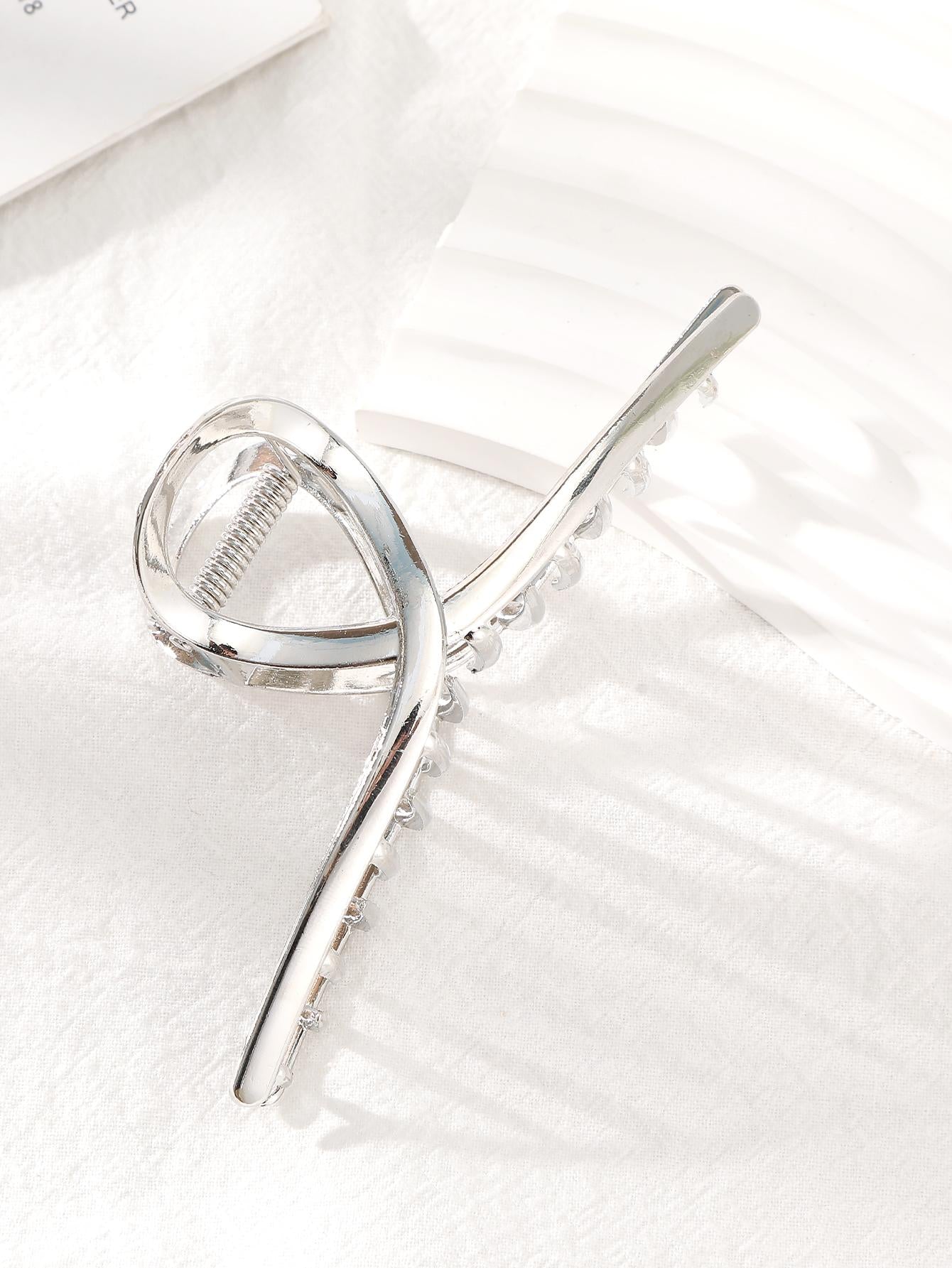 1Pc Women Criss Cross Design Casual Hair Claw for Daily Life Elegant Claw Clips Hair Clips Hair Jaw Clip Hair Clamps Hair Clutch Hair Catcher Clip, School Stuff, College Fall Winter Hair Accessories for Women Bows for Vacation Outfits Woman